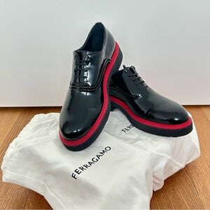 New Salvatore Ferragamo Black and Red Oxfords 41.5 EU